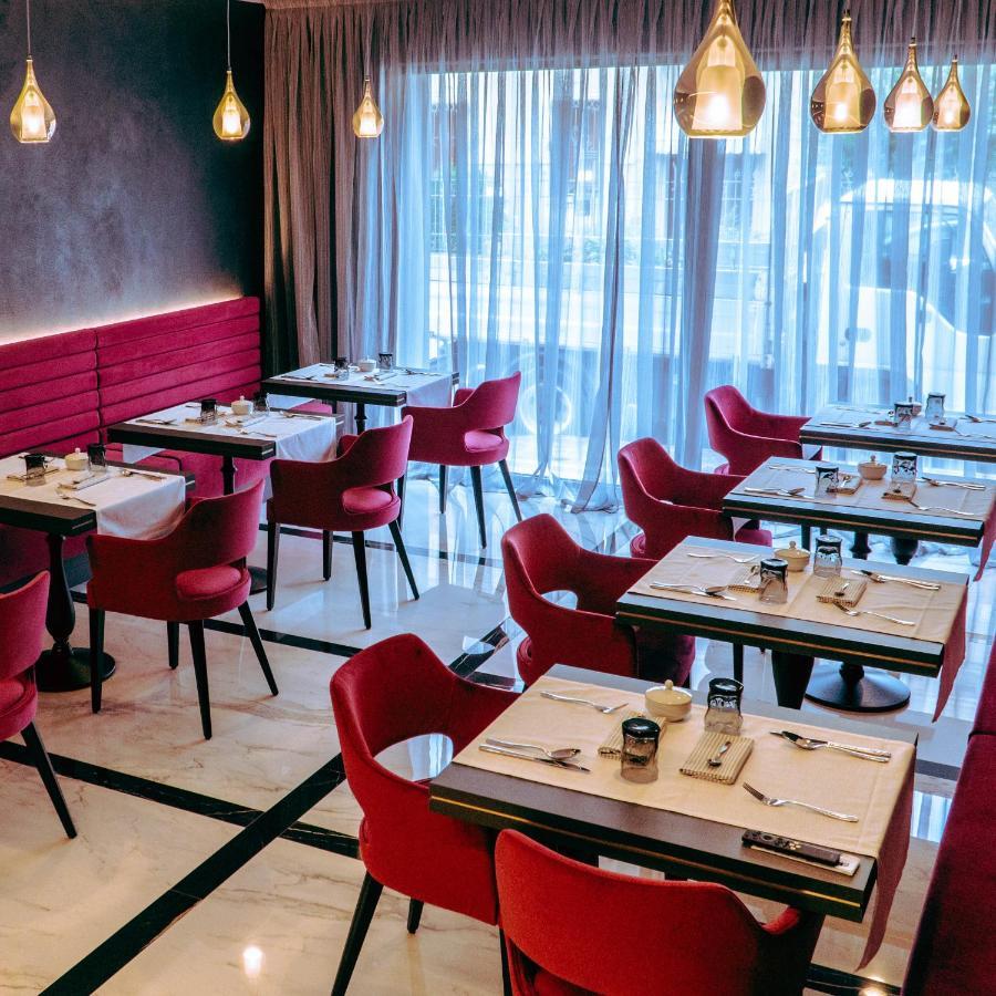 Moglia Hotel De Amicis מראה חיצוני תמונה